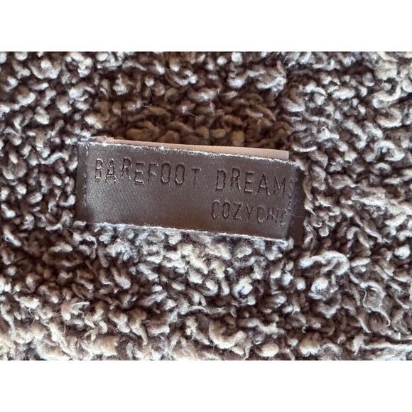 Barefoot Dreams Cozy Chic Two-Toned Brown and White blanket/throw - Picture 3 of 6